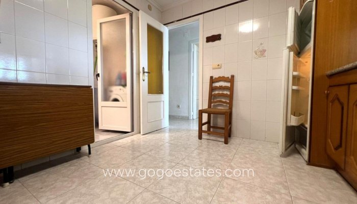Te koop - Appartement - Appartement op de middelste verdieping - Torrevieja - Playa de los Locos