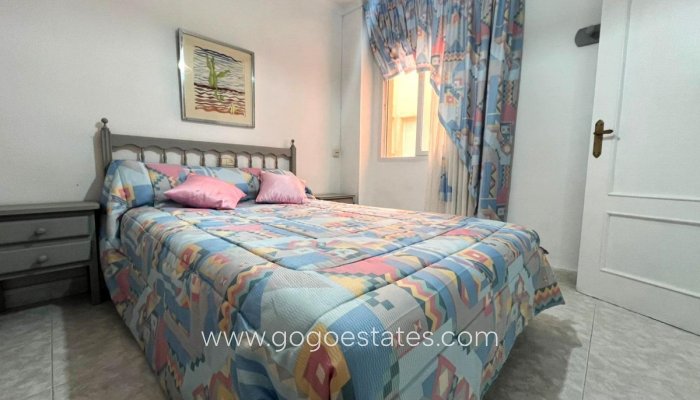 Te koop - Appartement - Appartement op de middelste verdieping - Torrevieja - Playa de los Locos
