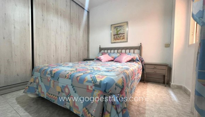 Te koop - Appartement - Appartement op de middelste verdieping - Torrevieja - Playa de los Locos
