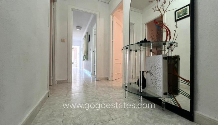 Te koop - Appartement - Appartement op de middelste verdieping - Torrevieja - Playa de los Locos