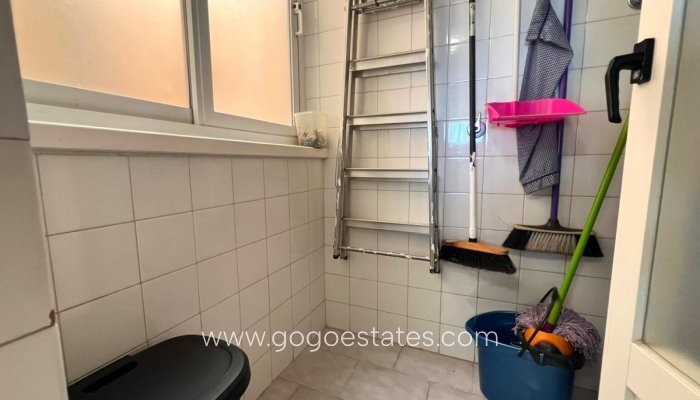 Te koop - Appartement - Appartement op de middelste verdieping - Torrevieja - Playa de los Locos