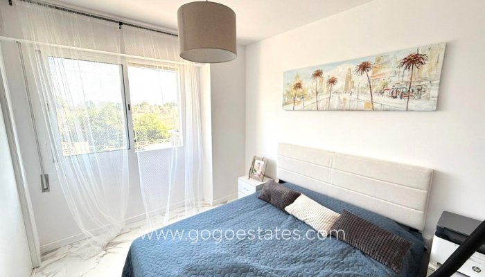 Te koop - Appartement - Appartement op de middelste verdieping - Orihuela - Punta Prima
