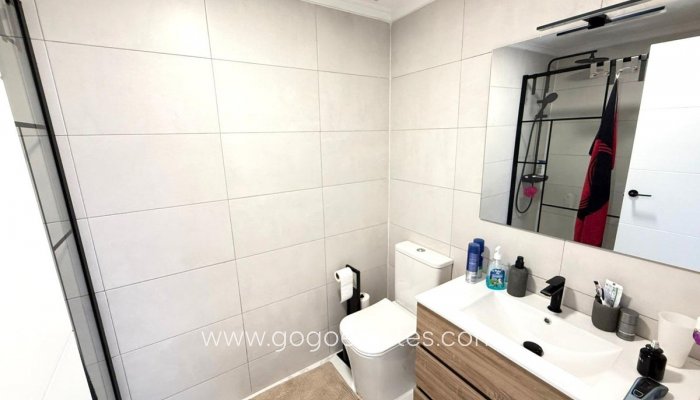 Te koop - Appartement - Appartement op de middelste verdieping - Orihuela - Punta Prima