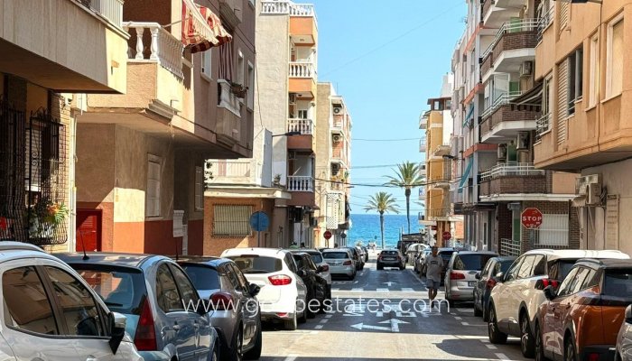 Te koop - Appartement - Appartement op de middelste verdieping - Torrevieja - Playa del Cura