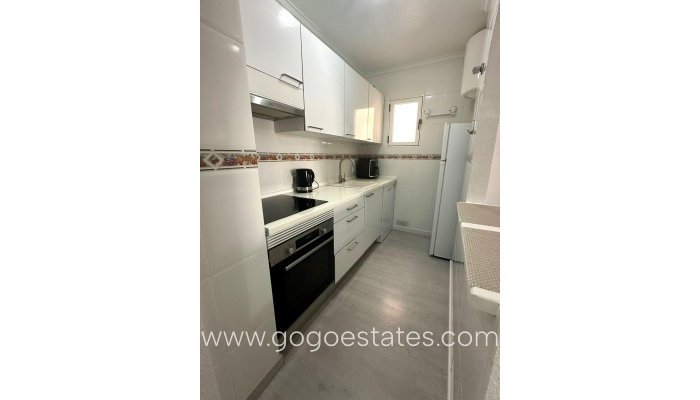 Te koop - Appartement - Appartement op de middelste verdieping - Torrevieja - Torrevieja Centro