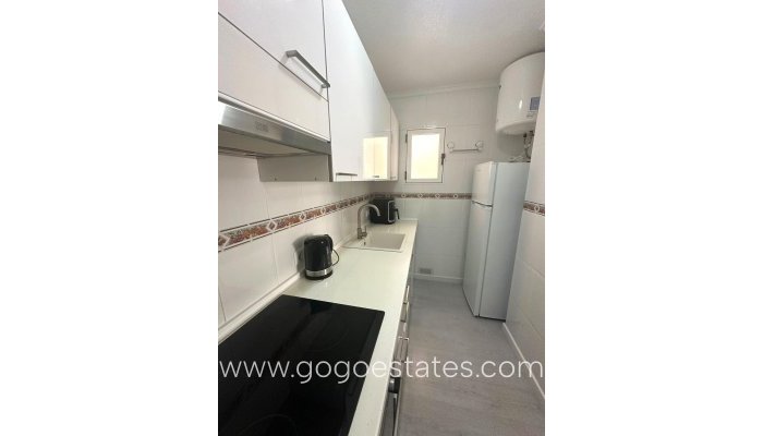 Te koop - Appartement - Appartement op de middelste verdieping - Torrevieja - Torrevieja Centro
