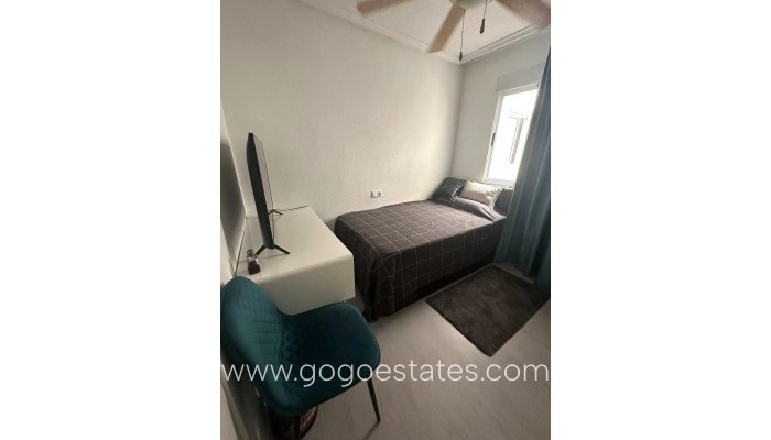 Te koop - Appartement - Appartement op de middelste verdieping - Torrevieja - Torrevieja Centro