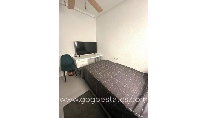 Te koop - Appartement - Appartement op de middelste verdieping - Torrevieja - Torrevieja Centro