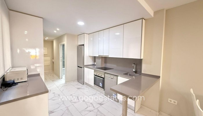 Te koop - Appartement - Appartement op de middelste verdieping - Torrevieja - La Mata