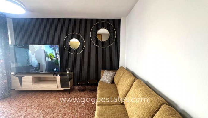 Te koop - Appartement - Appartement op de middelste verdieping - Torrevieja - Torrevieja Centro