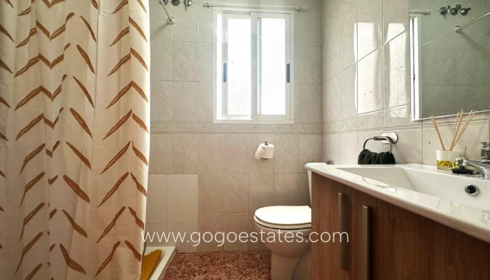 Te koop - Appartement - Appartement op de middelste verdieping - Torrevieja - Torrevieja Centro