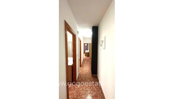 Te koop - Appartement - Appartement op de middelste verdieping - Torrevieja - Torrevieja Centro