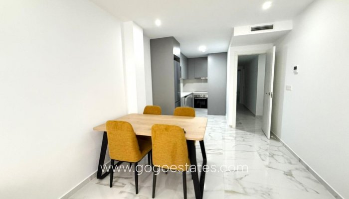 Te koop - Appartement - Appartement op de middelste verdieping - Alicante - Parque de las Naciones
