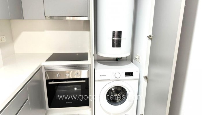 Te koop - Appartement - Appartement op de middelste verdieping - Alicante - Parque de las Naciones