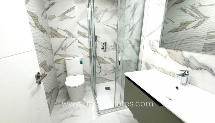 Te koop - Appartement - Appartement op de middelste verdieping - Alicante - Parque de las Naciones