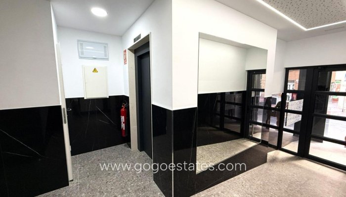 Te koop - Appartement - Appartement op de middelste verdieping - Alicante - Parque de las Naciones