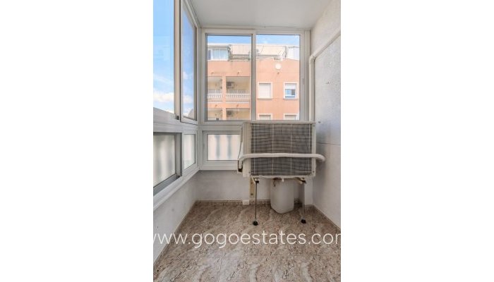 Te koop - Appartement - Appartement op de middelste verdieping - Torrevieja - Playa del Cura