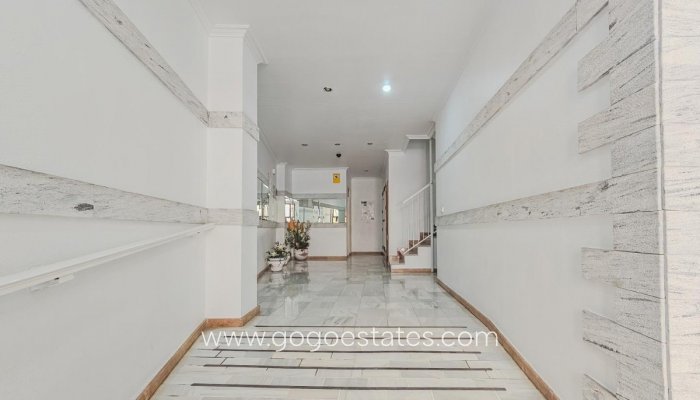 Te koop - Appartement - Appartement op de middelste verdieping - Torrevieja - Playa del Cura