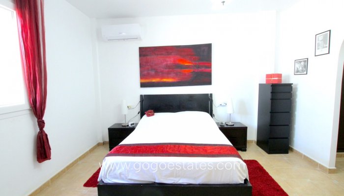 Te koop - Huis - Vrijstaande Villa - Algorfa - Algorfa Centro