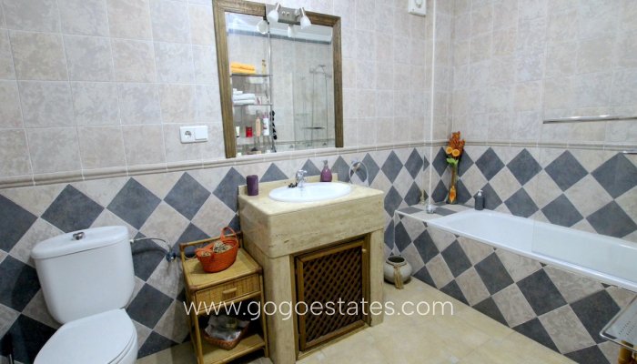 Te koop - Huis - Vrijstaande Villa - Algorfa - Algorfa Centro