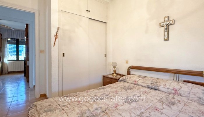 Te koop - Huis - Vrijstaande Villa - Torrevieja - Torrevieja Centro