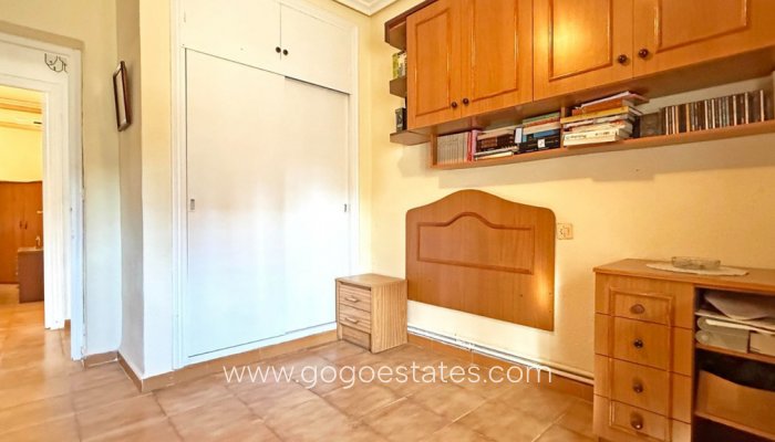 Te koop - Huis - Vrijstaande Villa - Torrevieja - Torrevieja Centro