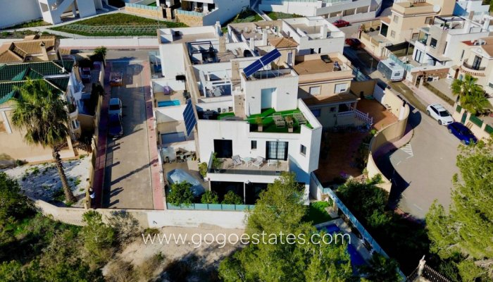 Te koop - Huis - Vrijstaande Villa - Orihuela - Villamartin