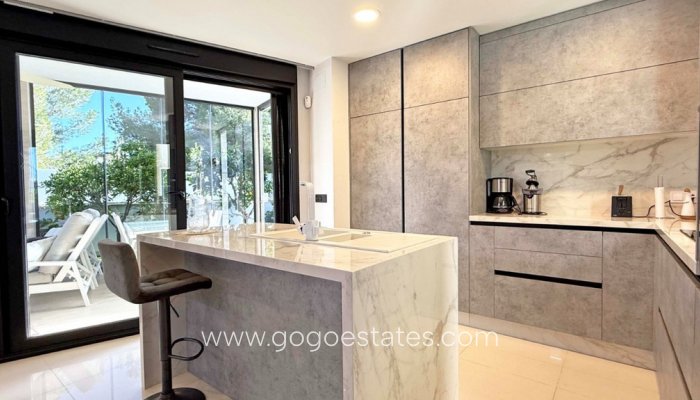 Te koop - Huis - Vrijstaande Villa - Orihuela - Villamartin