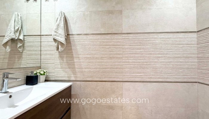 Te koop - Huis - Vrijstaande Villa - Orihuela - Villamartin