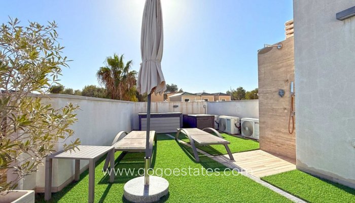 Te koop - Huis - Vrijstaande Villa - Orihuela - Villamartin