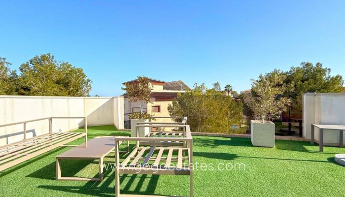 Te koop - Huis - Vrijstaande Villa - Orihuela - Villamartin