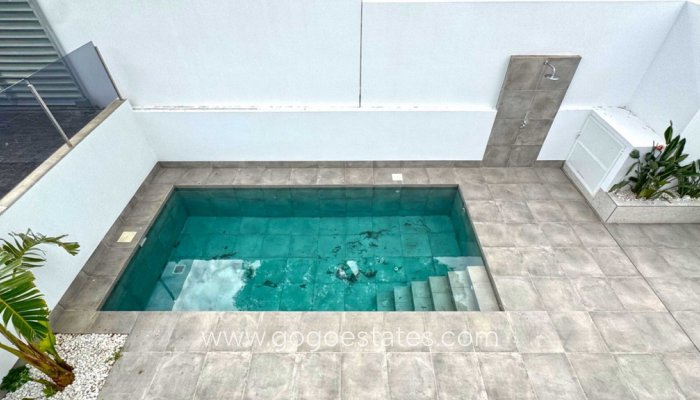 Te koop - Huis - Vrijstaande Villa - Torrevieja - Torrevieja Centro