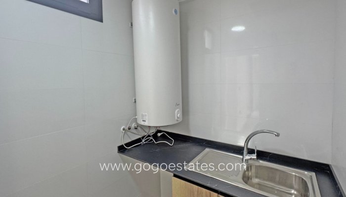 Te koop - Huis - Vrijstaande Villa - Torrevieja - Torrevieja Centro