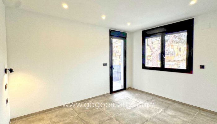 Te koop - Huis - Vrijstaande Villa - Torrevieja - Torrevieja Centro