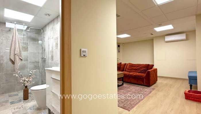 Revente - Commercial - Autre - Torrevieja - Torrevieja Centro