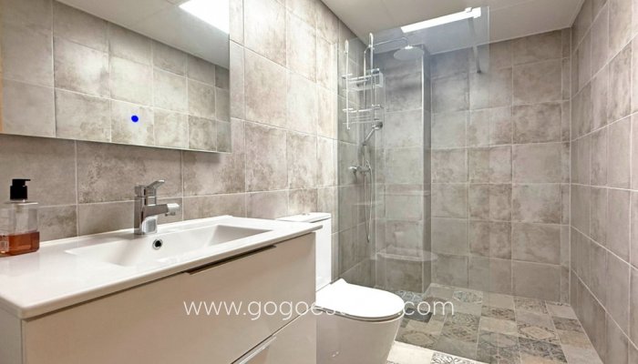 Revente - Commercial - Autre - Torrevieja - Torrevieja Centro