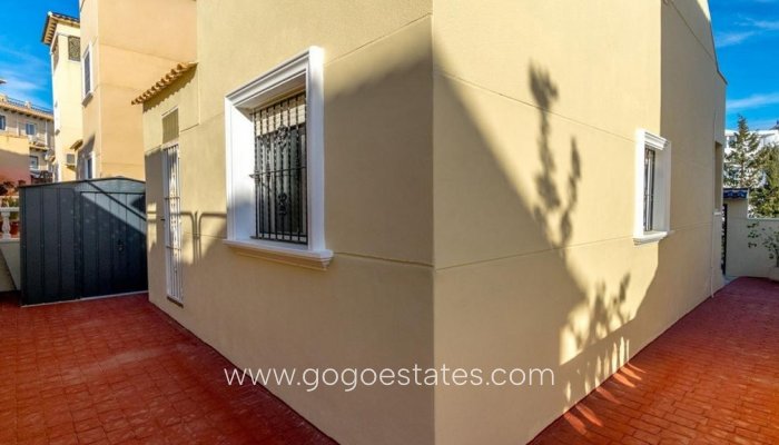 Te koop - Huis - Vrijstaande Villa - Orihuela - Villamartin