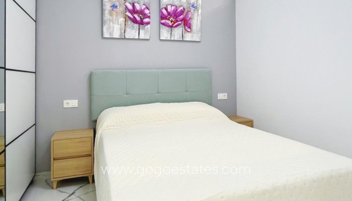 Te koop - Appartement - Appartement op de middelste verdieping - Torrevieja - Playa del Cura