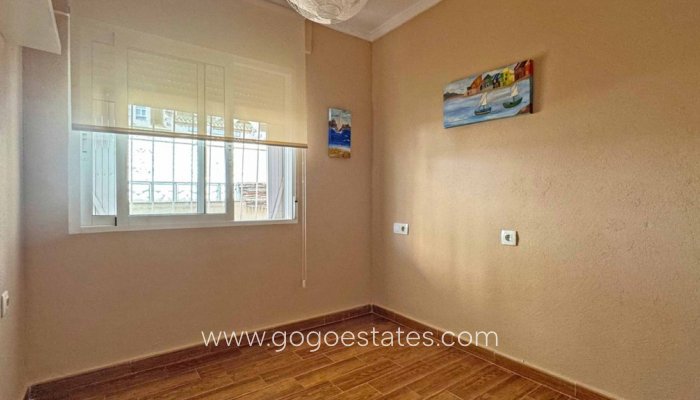 Te koop - Huis - Bungalow - Torrevieja - Torrevieja Centro