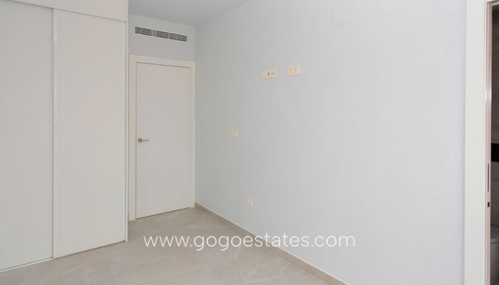 Te koop - Appartement - Appartement op de middelste verdieping - Torrevieja - Playa del Cura