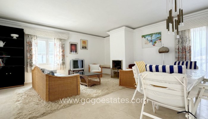 Te koop - Huis - Vrijstaande Villa - Orihuela - La Zenia