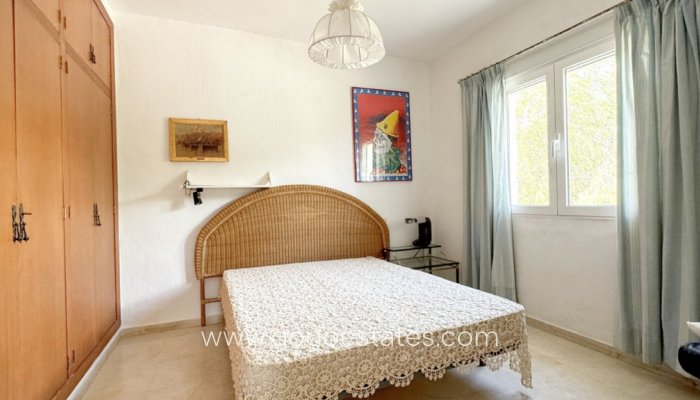 Te koop - Huis - Vrijstaande Villa - Orihuela - La Zenia