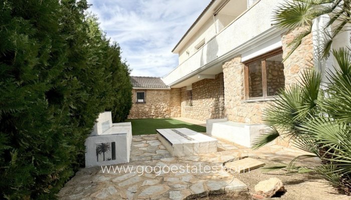 Te koop - Huis - Vrijstaande Villa - Orihuela - La Zenia