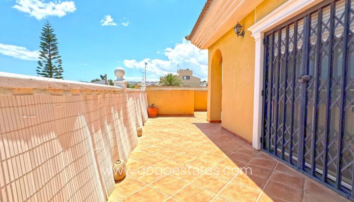 Te koop - Huis - Vrijstaande Villa - Torrevieja - Torrevieja Centro