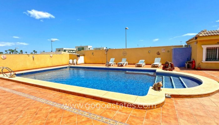 Te koop - Huis - Vrijstaande Villa - Torrevieja - Torrevieja Centro