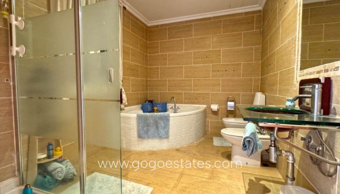 Te koop - Huis - Vrijstaande Villa - Torrevieja - Torrevieja Centro