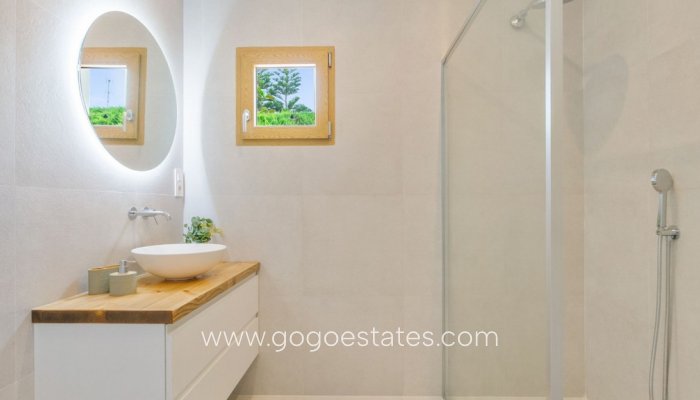 Te koop - Huis - Vrijstaande Villa - Torrevieja - Torrevieja Centro