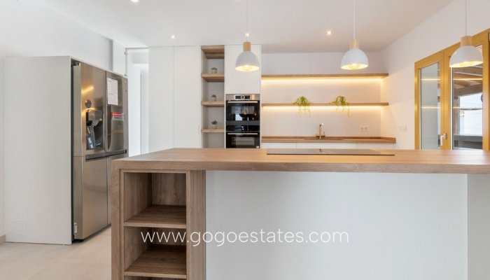 Te koop - Huis - Vrijstaande Villa - Torrevieja - Torrevieja Centro