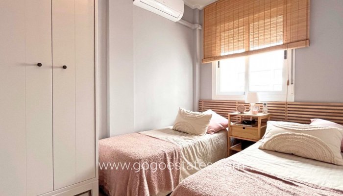 Te koop - Huis - Stadswoning - Torrevieja - Torrevieja Centro