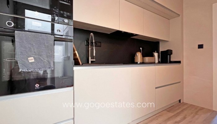 Te koop - Huis - Stadswoning - Torrevieja - Torrevieja Centro